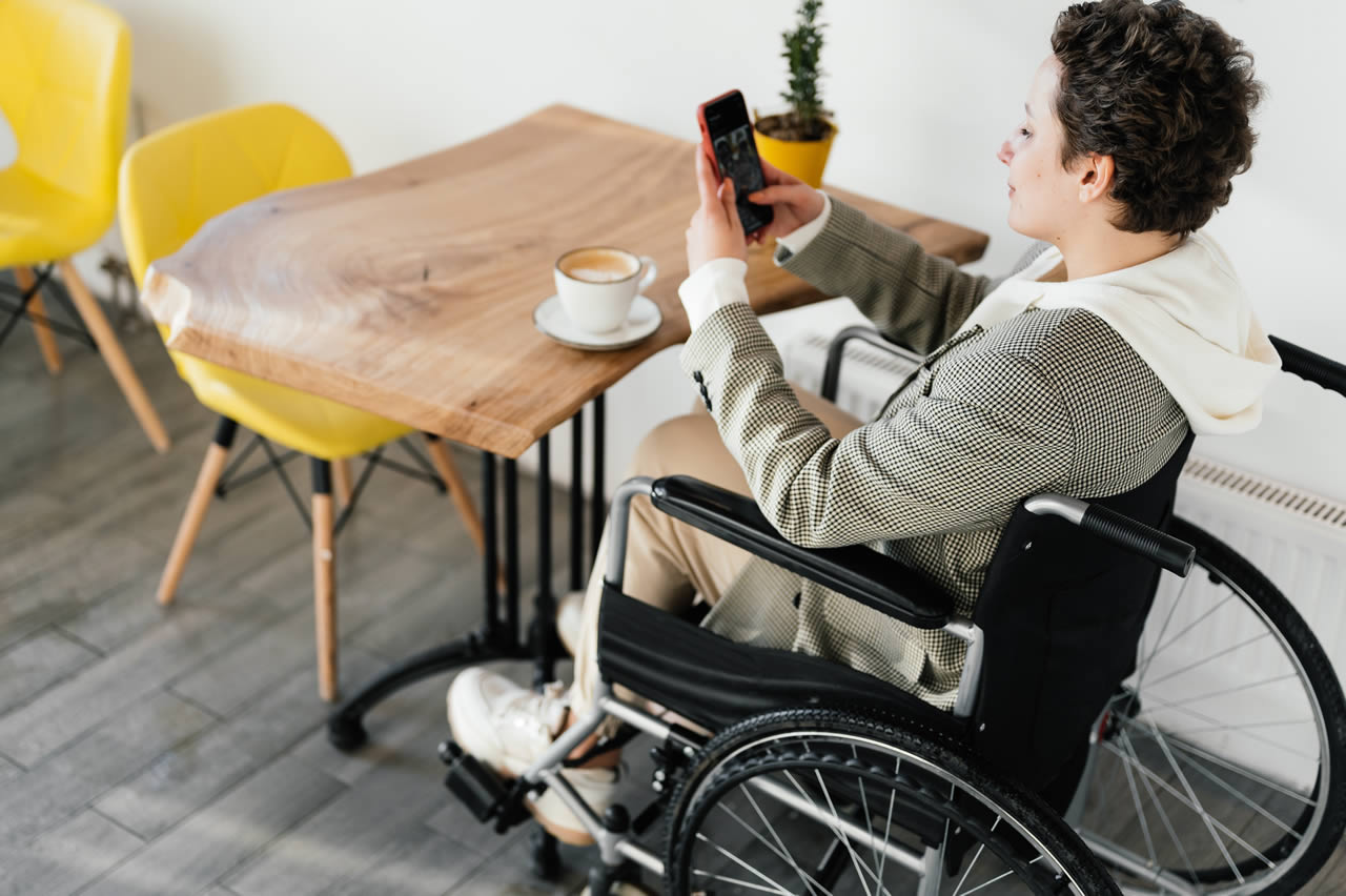 10 Best Dating Apps & Sites for People With Disabilities 2021